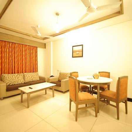 Clinton Park Inn Velankanni Exterior photo